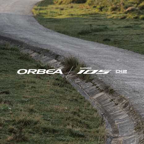 Orbea Orca M30i 2023 Carbon Raw 60 cm.  *gereserveerd